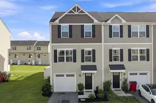 38 Snickers Ct, Martinsburg, WV 25403 - Photo 1