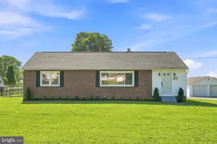 5873 Winchester Ave, Inwood, WV 25428 - Photo 3