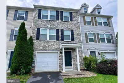 32 Lombard Lane, Bunker Hill, WV 25413 - Photo 1