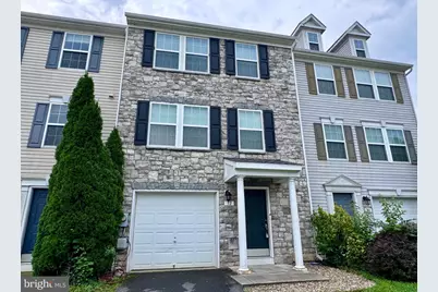 32 Lombard Lane, Bunker Hill, WV 25413 - Photo 3