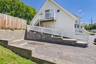 459 E Burke St, Martinsburg, WV 25404 - Photo 9