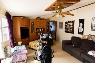339 Vine Cir, Martinsburg, WV 25405 - Photo 3
