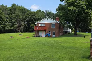 223 Stotelmyer Ln, Martinsburg, WV 25405 - Photo 3