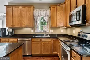 102 Aquifer Dr, Falling Waters, WV 25419 - Photo 13