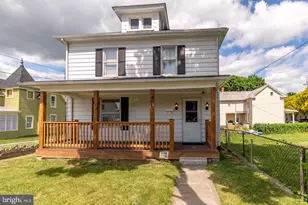 405 Porter Ave, Martinsburg, WV 25401 - Photo 1