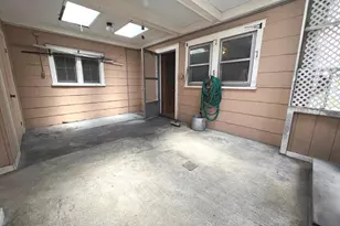 202 E Martin St, Martinsburg, WV 25401 - Photo 3