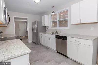 212 W Burke Street #B, Martinsburg, WV 25401 - Photo 7