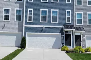 39 Stafford Pl, Falling Waters, WV 25419 - Photo 1