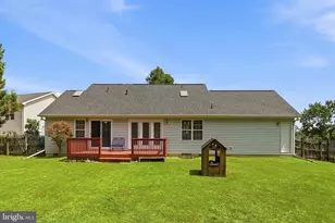 284 Nottingham Blvd, Martinsburg, WV 25405 - Photo 3