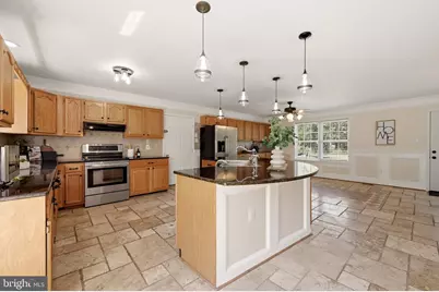 388 Camelot Boulevard, Falling Waters, WV 25419 - Photo 9