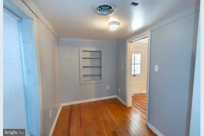327 E Burke Street, Martinsburg, WV 25404 - Photo 11