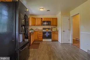 157 General Lee Ave, Inwood, WV 25428 - Photo 9