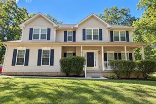 263 Mesquite Ln, Hedgesville, WV 25427 - Photo 1