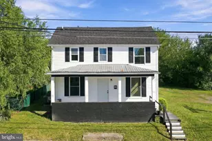 111 N High St, Martinsburg, WV 25404 - Photo 1