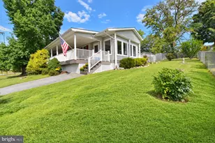 1300 S Raleigh St, Martinsburg, WV 25401 - Photo 3