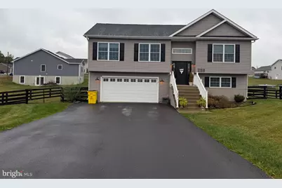 299 Hannah Lane, Bunker Hill, WV 25413 - Photo 3