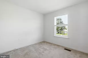 65 Darien Dr, Bunker Hill, WV 25413 - Photo 9