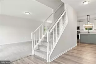 48 Lansing Ct, Falling Waters, WV 25419 - Photo 5