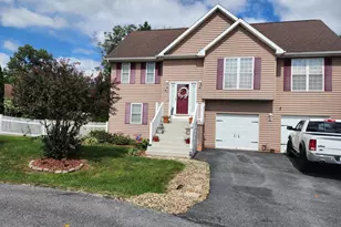 29 Clematis Ct, Martinsburg, WV 25401 - Photo 1