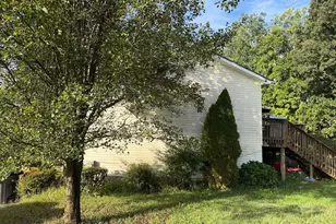 15 Paragon Dr, Bunker Hill, WV 25413 - Photo 3
