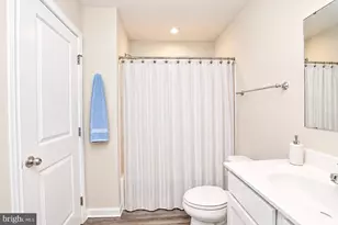 19 Chincoteague Ln, Martinsburg, WV 25403 - Photo 17