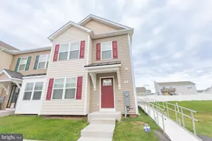 8 Moses Dr, Martinsburg, WV 25405 - Photo 1