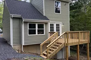 329 Persimmon Ln, Gerrardstown, WV 25420 - Photo 13