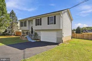 153 Idyllwood Dr, Inwood, WV 25428 - Photo 3