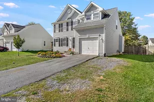 38 Charlotte Ct, Martinsburg, WV 25405 - Photo 3