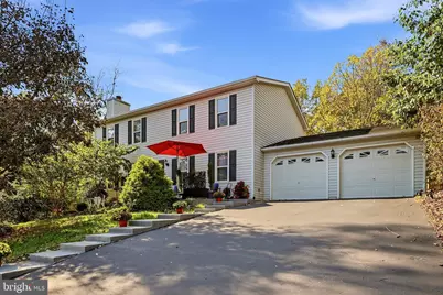 904 Hickory Court, Martinsburg, WV 25401 - Photo 1