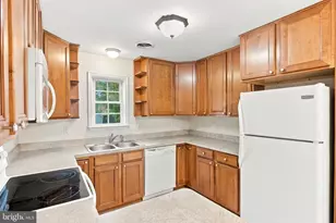 236 Warm Springs Ave, Martinsburg, WV 25404 - Photo 11