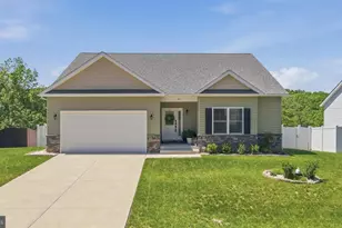 54 Larimar Ln, Inwood, WV 25428 - Photo 1