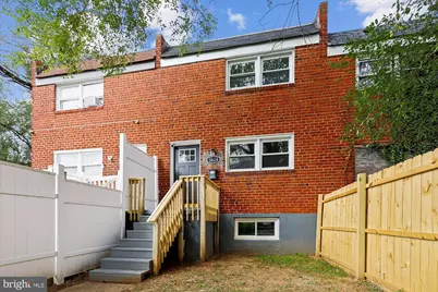 3824 W Bay Avenue W, Baltimore, MD 21225 - Photo 1