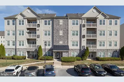 5303 Wyndholme Circle #401, Baltimore, MD 21229 - Photo 1