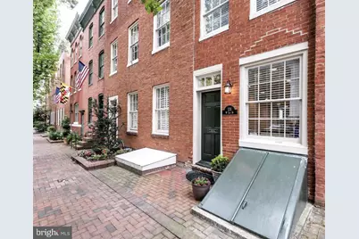 131 W Lee Street W, Baltimore, MD 21201 - Photo 1