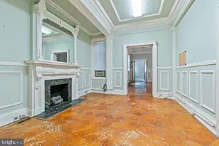 1118 St Paul St, Baltimore, MD 21202 - Photo 1