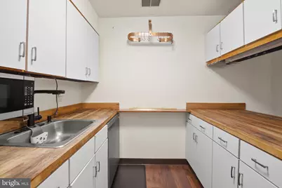 123 W Conway Street #R 58, Baltimore, MD 21201 - Photo 9