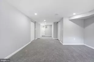 3551 Shannon Dr, Baltimore, MD 21213 - Photo 11