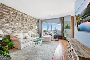 10 E Lee St, Baltimore, MD 21202 - Photo 1
