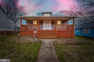 207 S Rock Glen Rd, Baltimore, MD 21229 - Photo 1