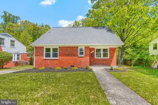 821 Nottingham Rd, Baltimore, MD 21229 - Photo 1