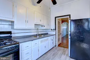 3222 Chesterfield Ave, Baltimore, MD 21213 - Photo 9