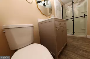 1533 N Gilmor St, Baltimore, MD 21217 - Photo 9