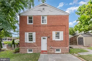 3729 S Four Mile Run Dr, Arlington, VA 22206 - Photo 1