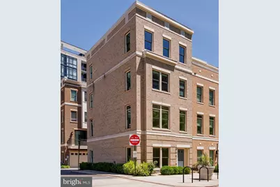 1527 16th Road N, Arlington, VA 22209 - Photo 1