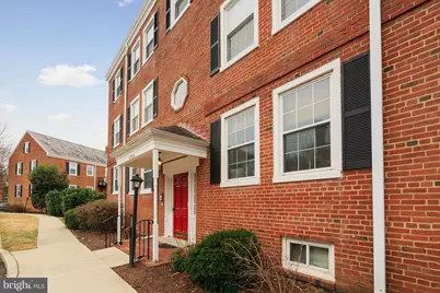 4724 29th Street S #B2, Arlington, VA 22206 - Photo 1