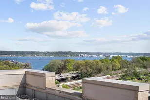 3650 S Glebe Rd, Arlington, VA 22202 - Photo 1