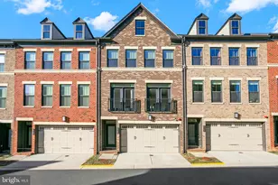 6725 24th Ct N, Arlington, VA 22205 - Photo 1