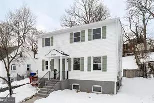 1404 N Powhatan St, Arlington, VA 22205 - Photo 1