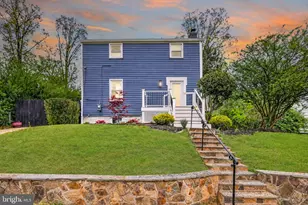 2213 S Dinwiddie St, Arlington, VA 22206 - Photo 1